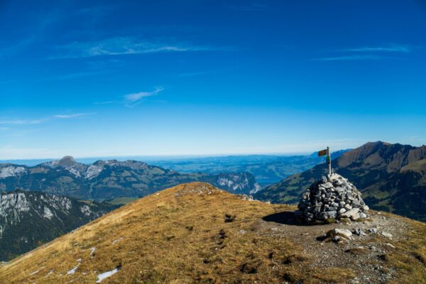Panorama du Wiriehore sur le Diemtigtal