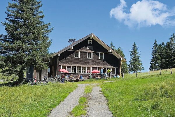 Herbsttage auf der Chamhalde, einkehren, erleben, wandern, verweilen - Im Bann der Herbstpanoramen