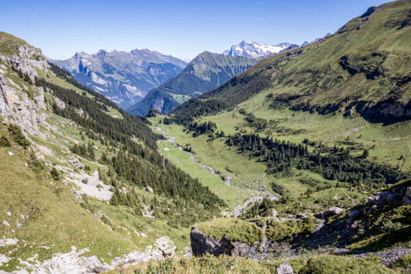 Face aux trois géants bernois
