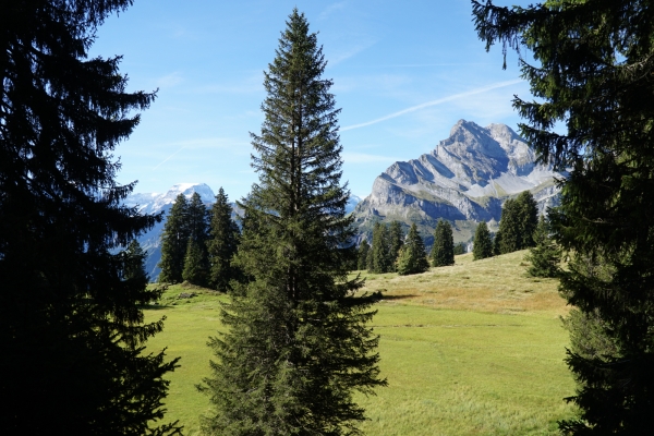 De Braunwald au lac d’Oberblegi