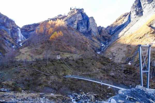 Vers le cirque de cascades de Batöni 