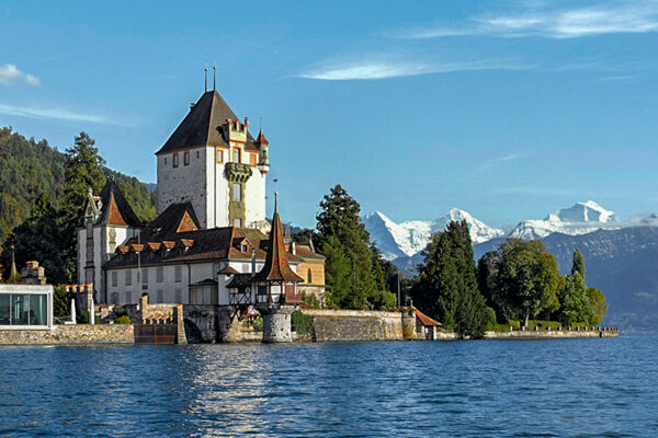 Magie aus acht Jahrhunderten am Thunersee