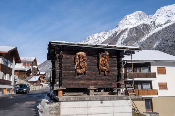 Winterzauber im Lötschental