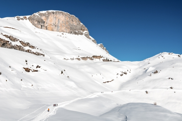 Franchir le col de la Gemmi enneigé