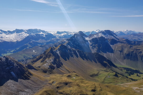Vue au sommet dans le Diemtigtal