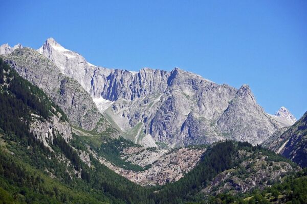 R66: Lax - Fiesch - Fieschertal - Lax