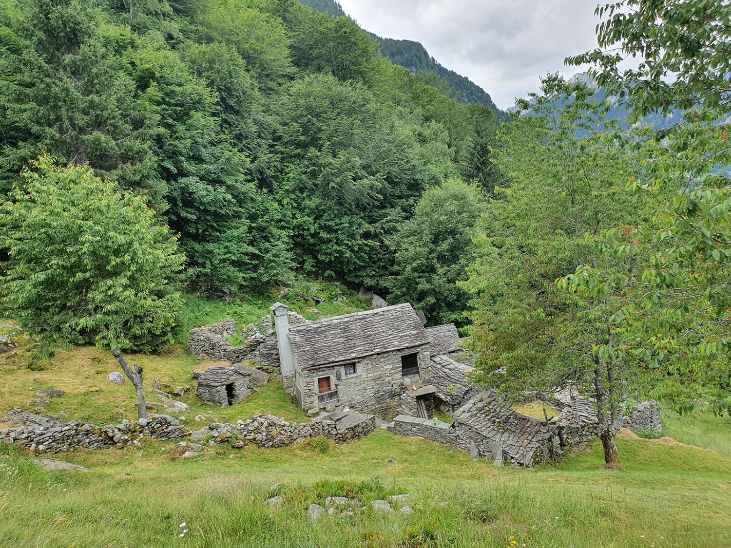 Ferme isolée près de Valle. Photo: Marina Bolzli