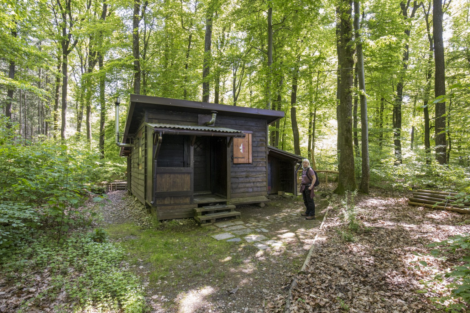 Auf Irchel Hochwacht steht die kleinste Pfadihütte der Schweiz. Man kann sie mieten. Bild: Daniel Fleuti