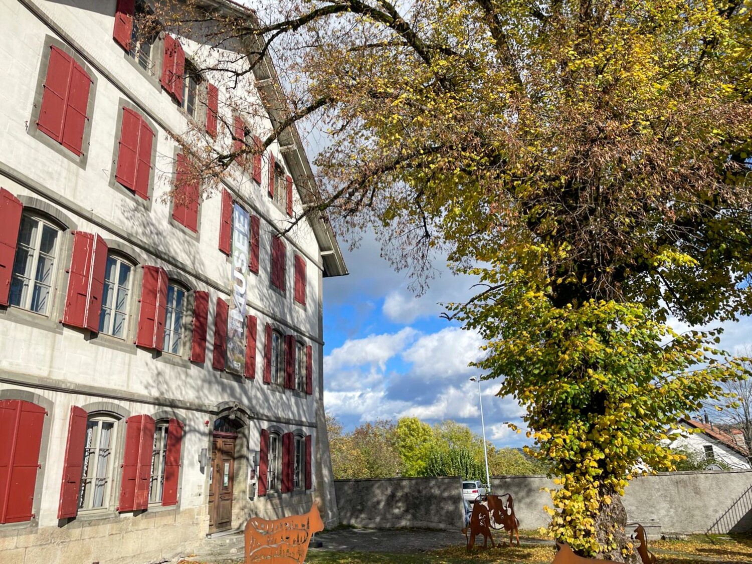 Le Musée Eugène Burnand se situe dans la Ville-Haute de Moudon.