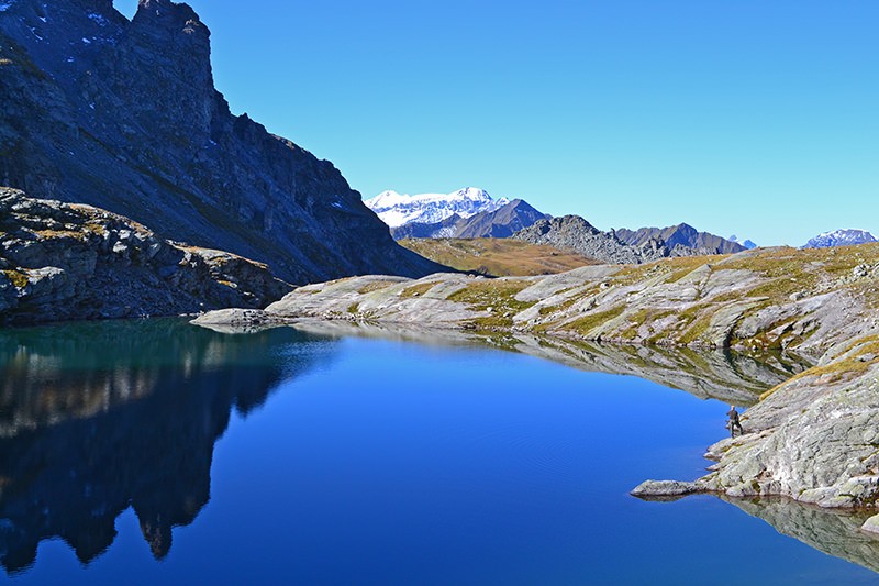 Les parois rocheuses arrondies du Schottensee montrent clairement l’effet du glacier. Photos: Sabine Joss