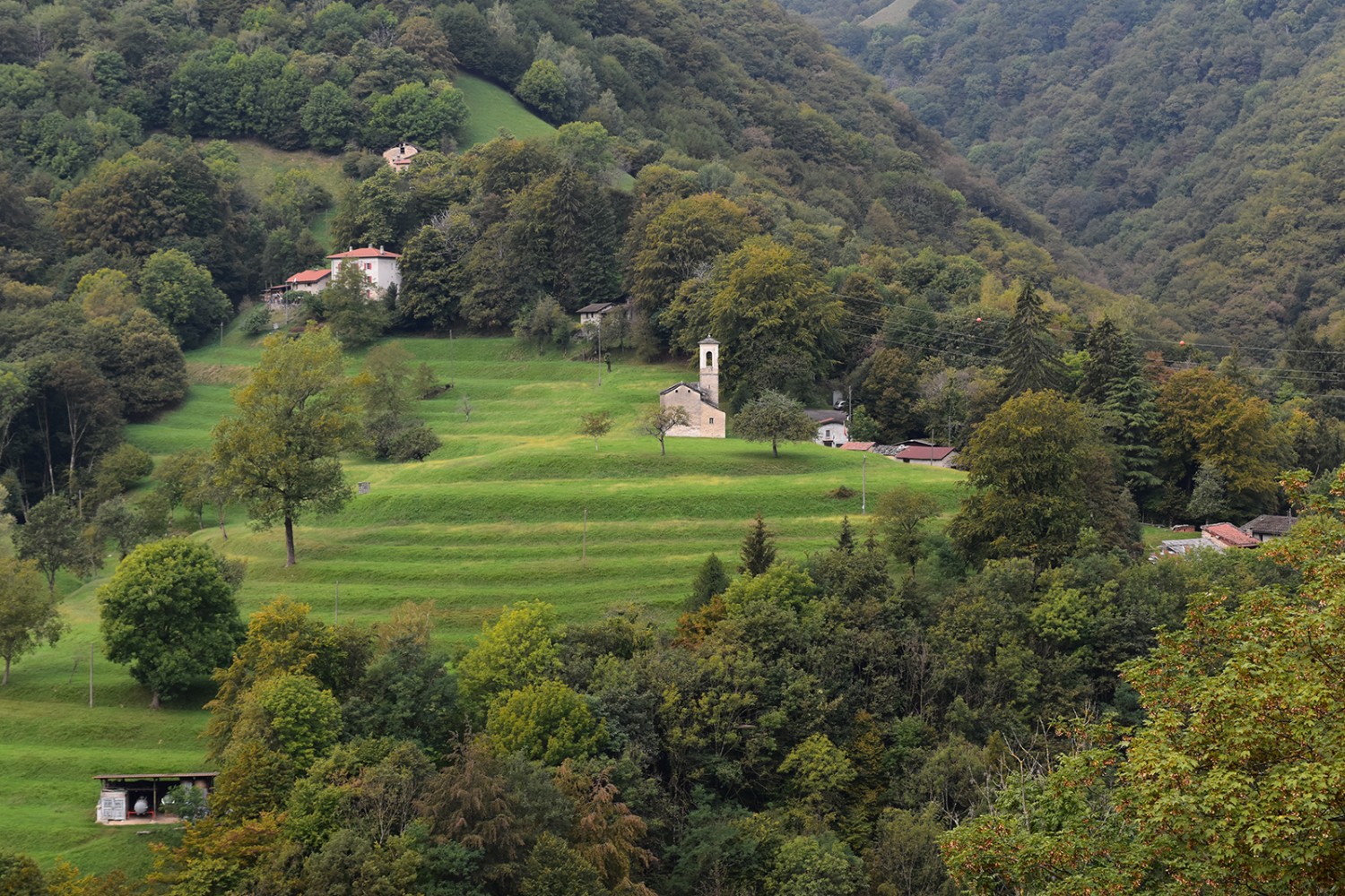 Les terrasses du hameau Tur dell’Alpe, à gauche de la Breggia. 
Photos: Nathalie Stöckli
