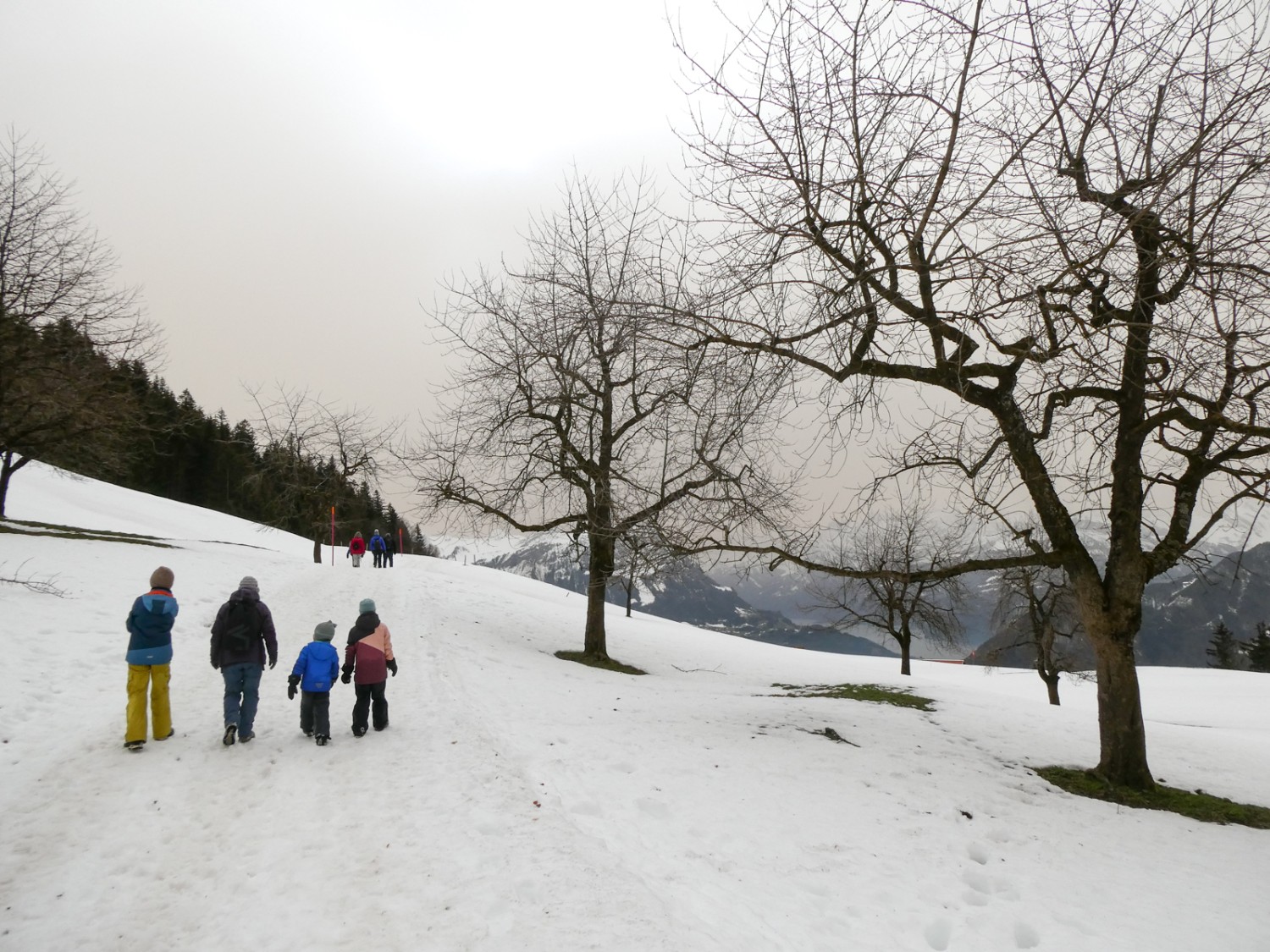 Le tronçon panoramique de la randonnée démarre au niveau de l’auberge Engelstockweid.