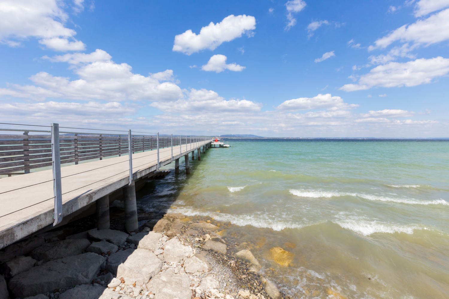 La passerelle emblématique du débarcadère d’Altnau, d’une longueur de 270 mètres. Photos: Daniel Fleuti