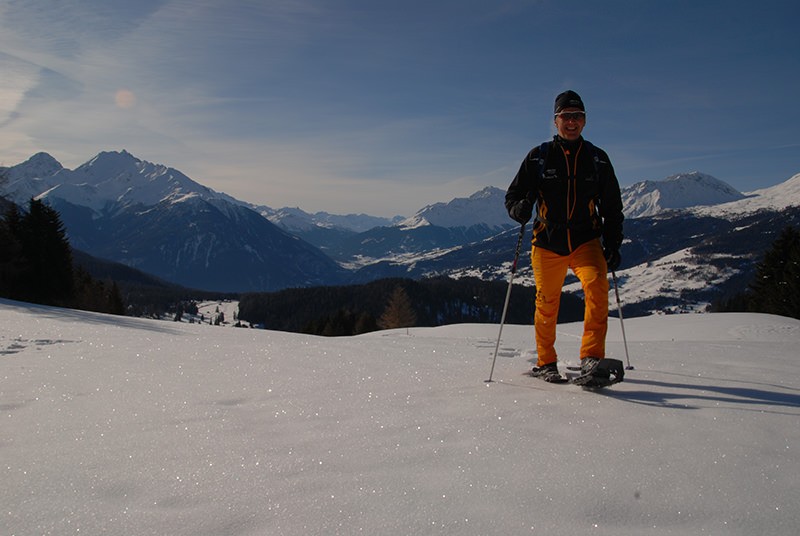 Schneeschuhläufer bei Sporz.