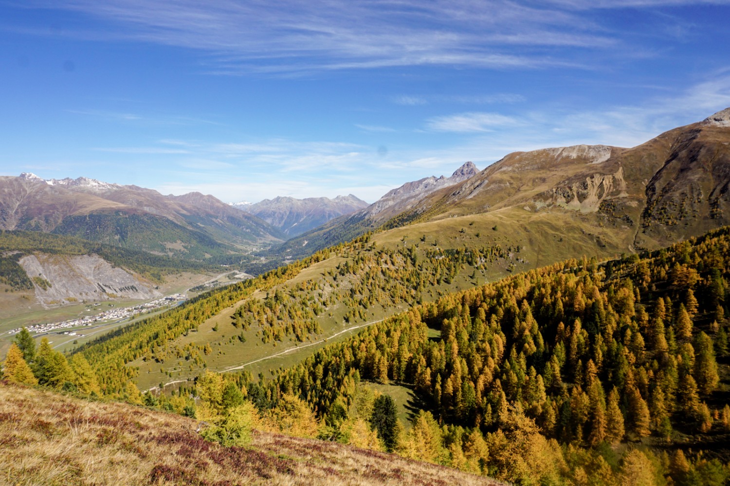 Panorama sur l’Engadine en automne. Photo: Simon Guldimann