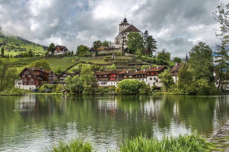 La petite cité et le château de Werdenberg. Photos: Association «Les Châteaux suisses»