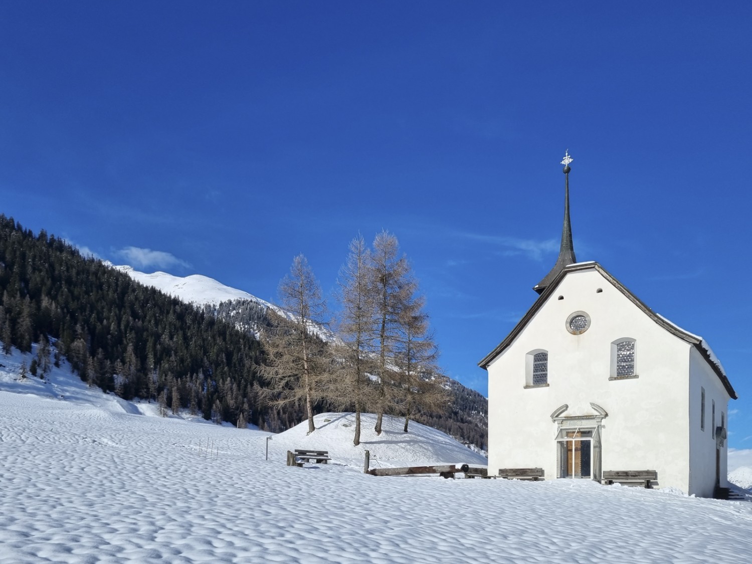 La chapelle isolée entre Ritzingen et Gluringen. Photo: Nathalie Stöckli