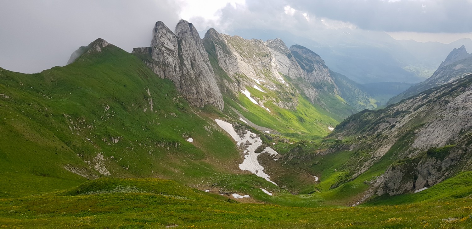 Boucle sur le Zwinglipass