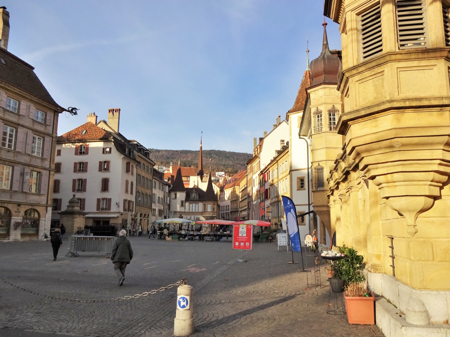 La place des Halles est un bijou de la ville de Neuchâtel. Photo: Miroslaw Halaba