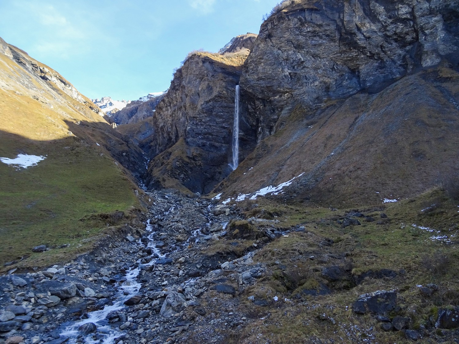 L’une des trois cascades et l’un des cinq torrents qui formeront le Gufelbach.