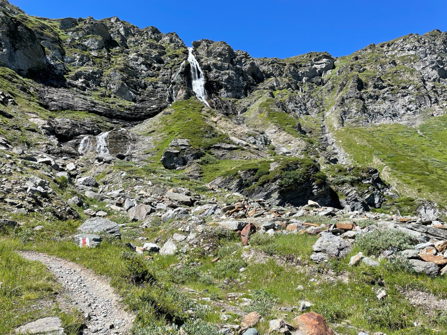 La cascade du Ritzibach vue du Wysse Bode. Photo: Rémy Kappeler