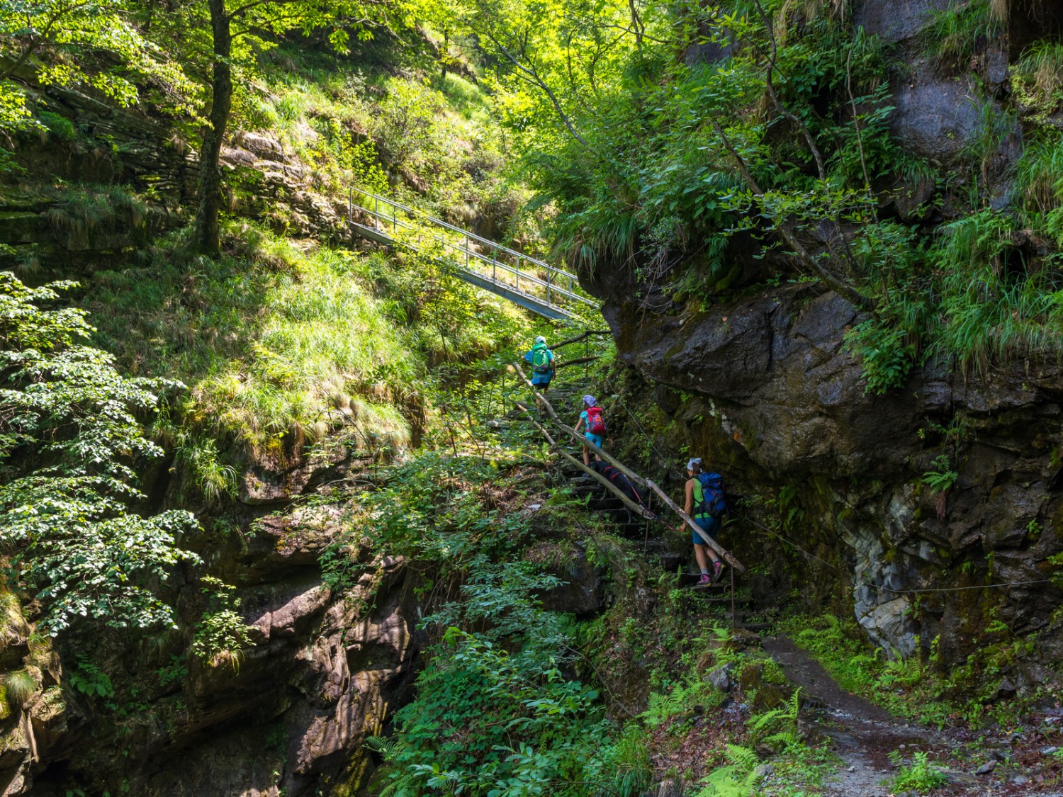 Les sentiers, dans la Valle del Salto, sont très variés. Photo: Franz Ulrich