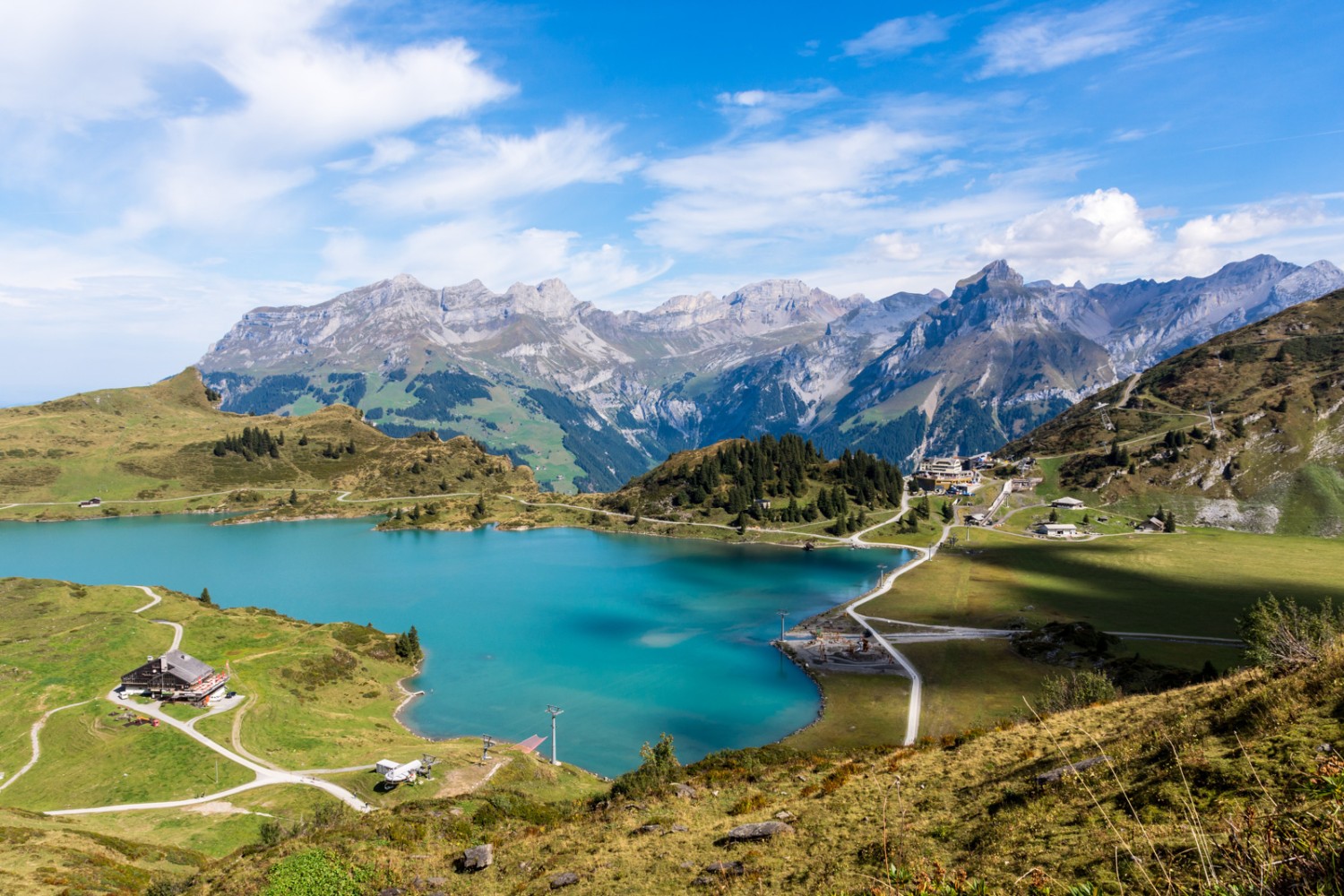 Le Trüebsee bleu turquoise. Photo: Franz Ulrich