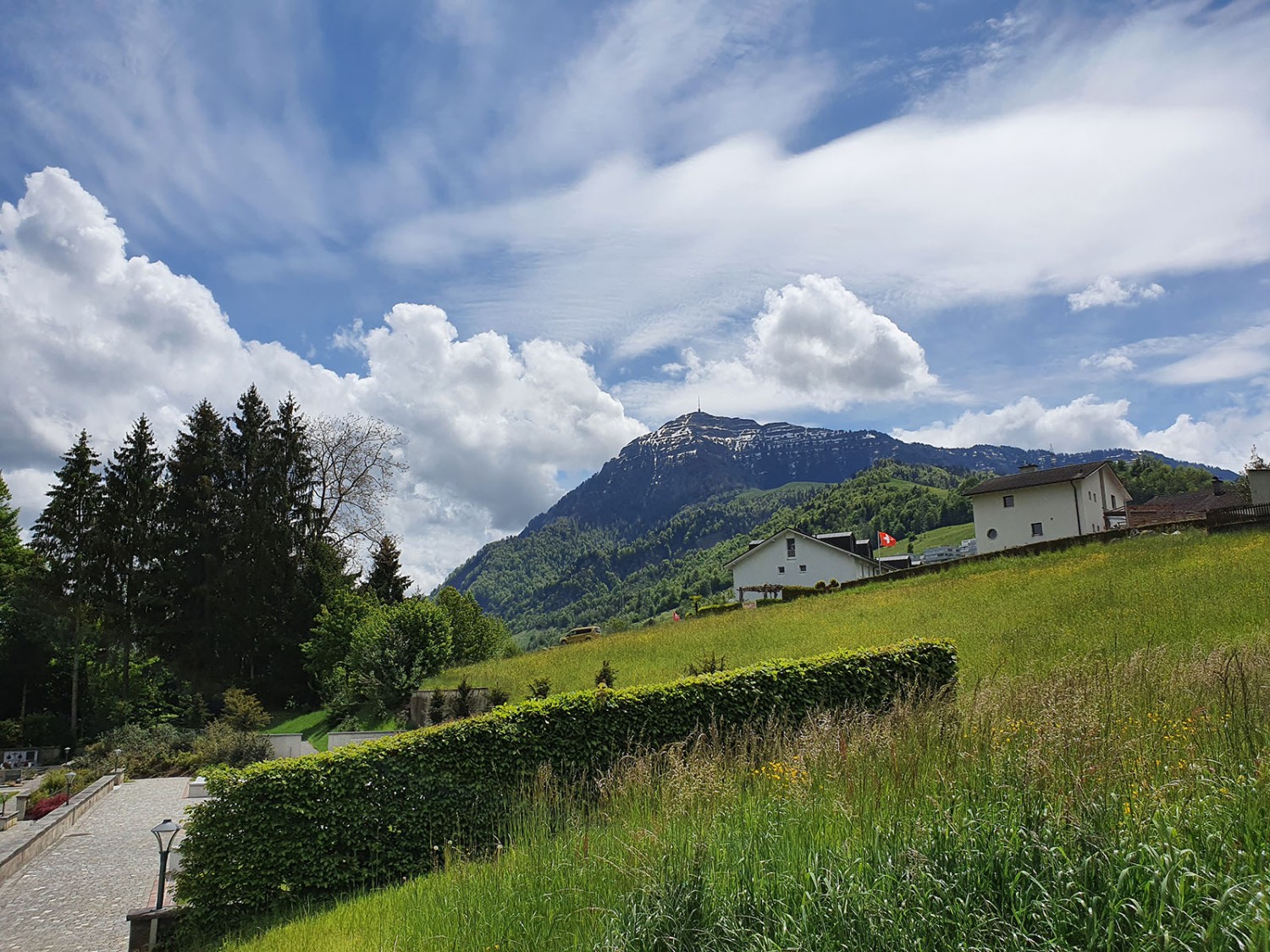 Tolle Aussicht auf dem Weg Richtung Hohle Gasse. Bild: Marina Bolzli