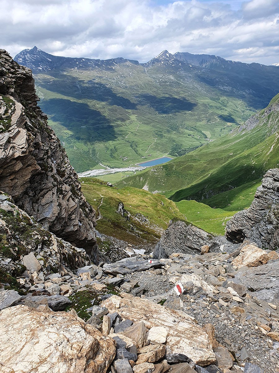 Vue sur la vallée peu avant le Höllgraben. Photo: Marina Bolzli