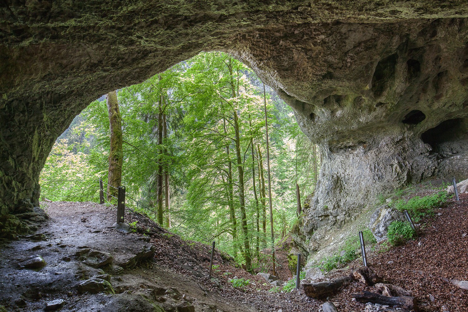 La Grotte aux Fées lors de la descente du Mont d’Or. La montagne réserve de belles surprises.