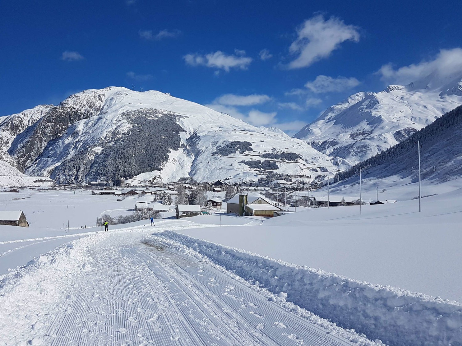 Regard en arrière vers Andermatt. Photo: Laura Riedi