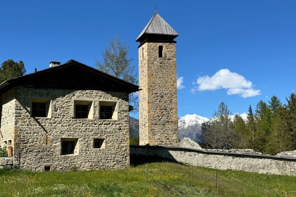 Drei Kirchen am Weg