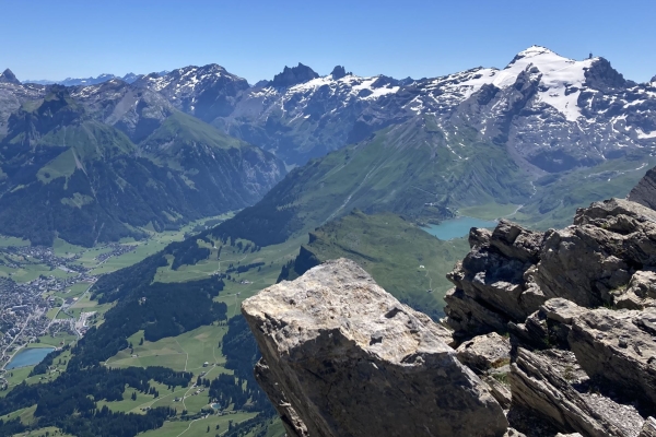 Das Melchtal aus der Vogelperspektive: Der Huetstock