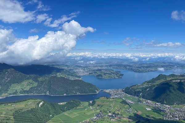 Zur Kapelle mit Blick zum Horizont