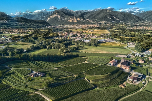 Entlang der südlichen Grenze des Tessins