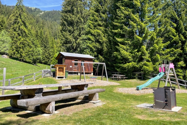 Durch die Bergdörfer der Surselva