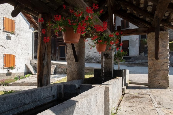 Passi lenti tra sentieri e villaggi della Leventina
