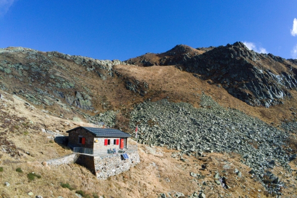 Carì - Capanna Gana Rossa