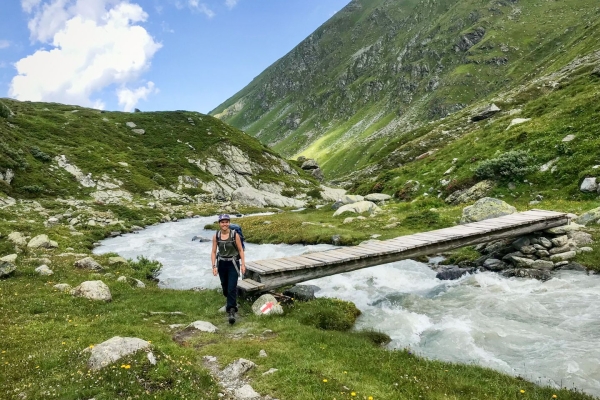 Durch die Moränenlandschaft im Vallon de Valsorey