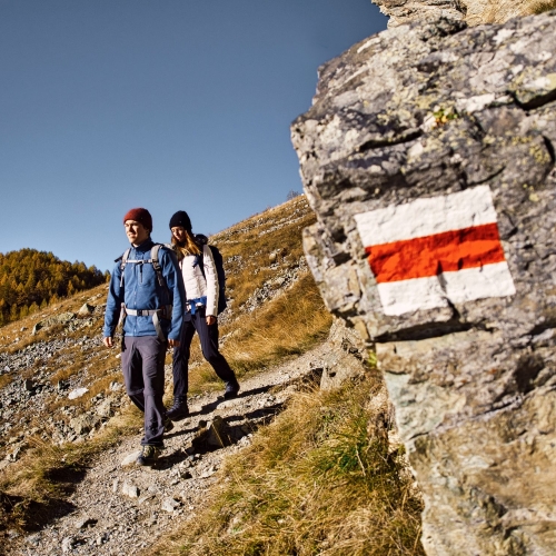 marquage-peint_ chemin-de-randonnée-de-montagne_Engadine