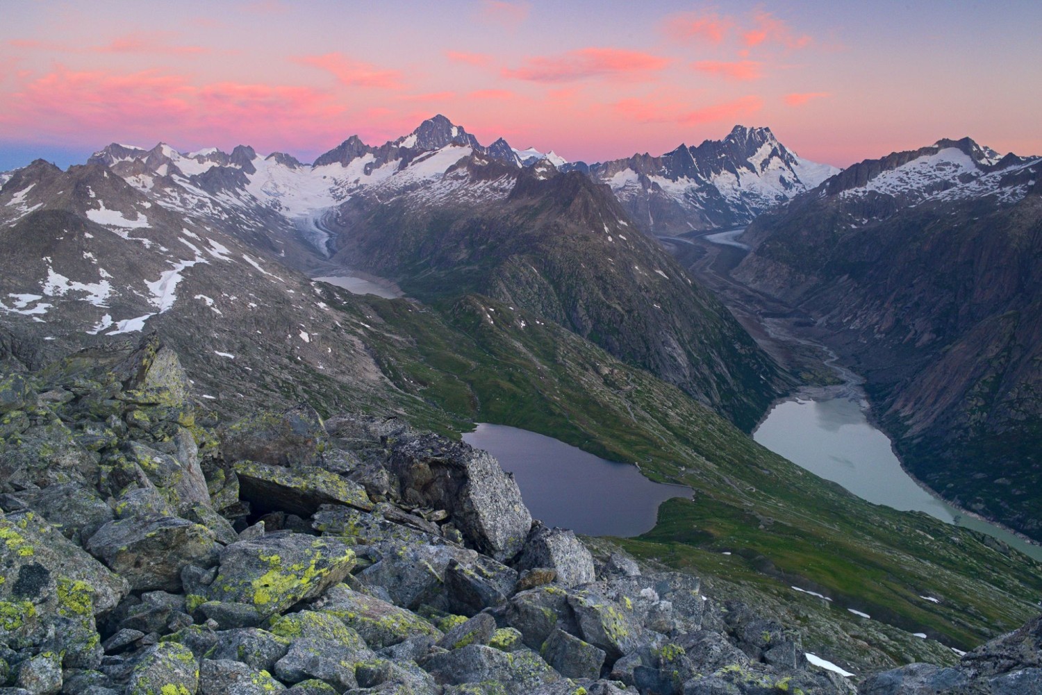 Drei Seen zum Schluss der Wanderung: Oberaarsee, Triebteseewli und Grimselsee (v.l.n.r.).