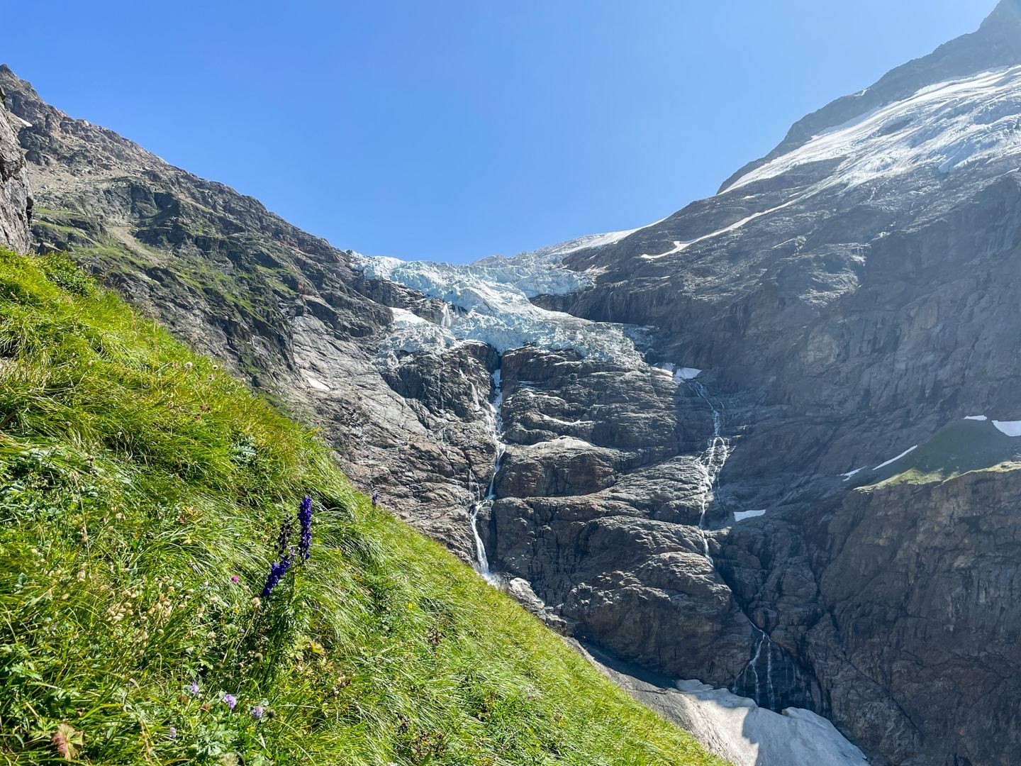 Plötzlich ist er ganz nah: der Obere Grindelwaldgletscher.