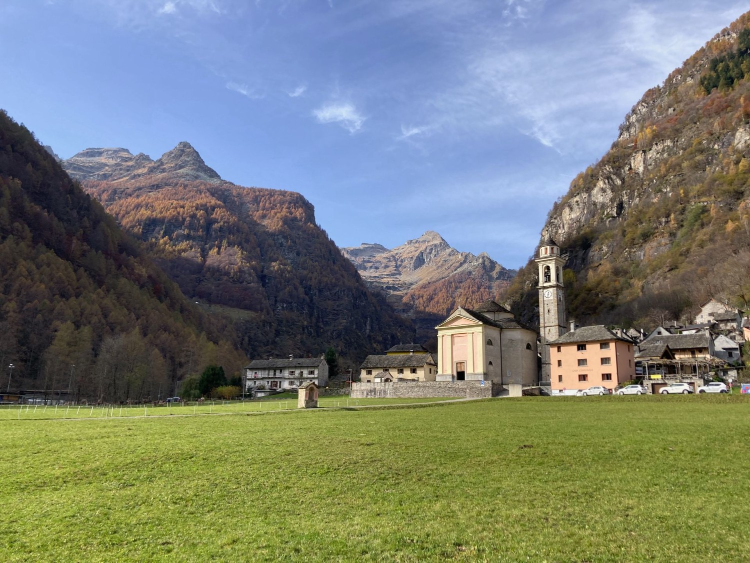 Sonogno im Verzascatal – hier startet die Wanderung.